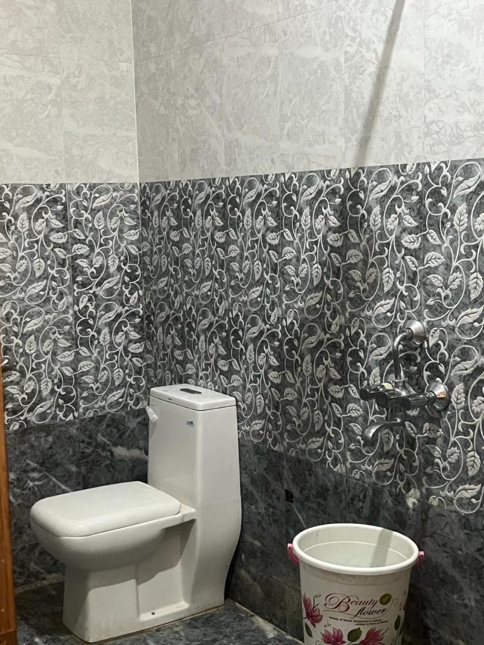 Kashi Inn Varanasi Eksteriør billede